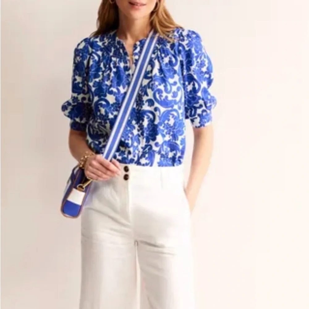 Boden Blue and White Floral Puff-Sleeve Top